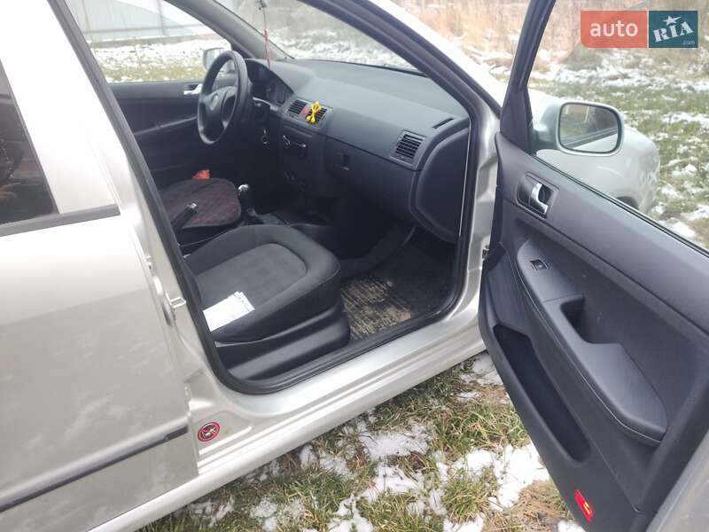 Седан Skoda Fabia 2004 в Бережанах