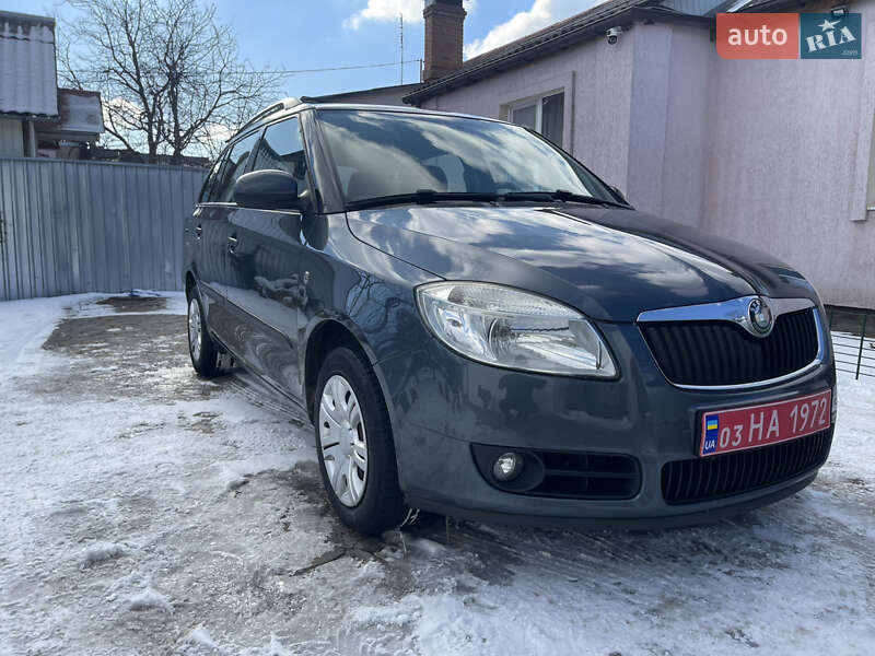 Универсал Skoda Fabia 2008 в Луцке