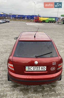 Хэтчбек Skoda Fabia 2006 в Стрые