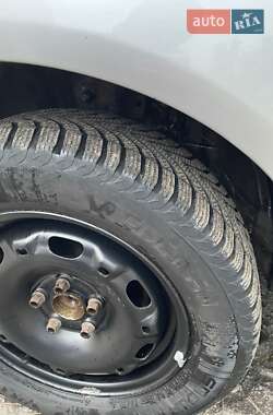 Универсал Skoda Fabia 2001 в  фото 8 Универсал Skoda Fabia 2001 в