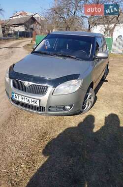 Хэтчбек Skoda Fabia 2008 в 