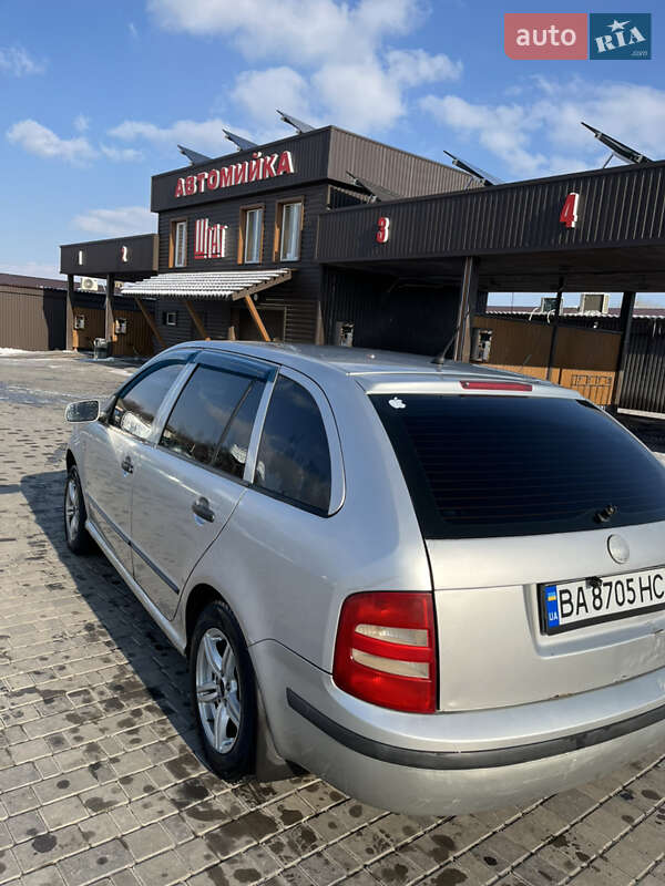 Універсал Skoda Fabia 2001 в Новоукраїнці