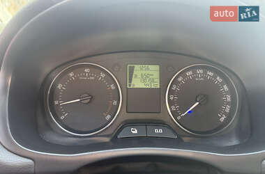 Хетчбек Skoda Fabia 2012 в 