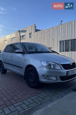 Хэтчбек Skoda Fabia 2012 в Пустомытах