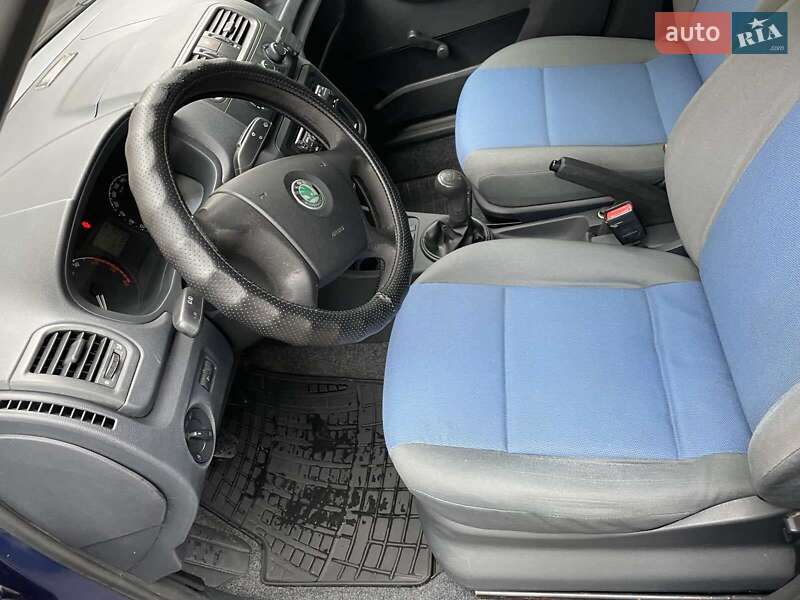 Хетчбек Skoda Fabia 2008 в Києві