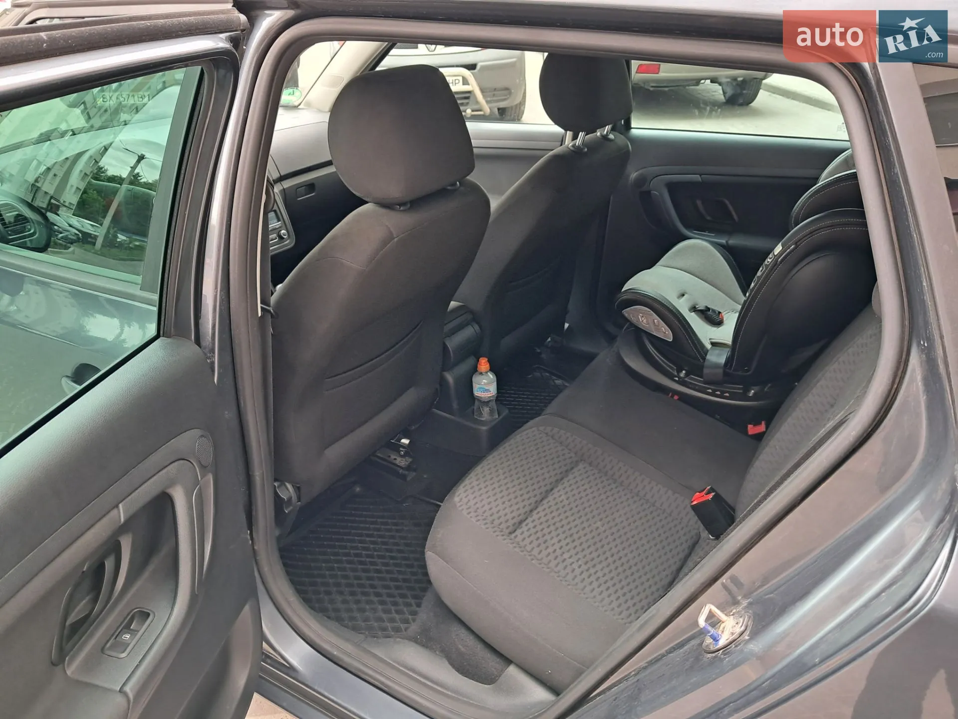 2010 Skoda Fabia - мініатюра 5