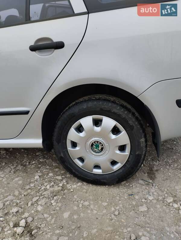 Універсал Skoda Fabia 2001 в Шаргороді