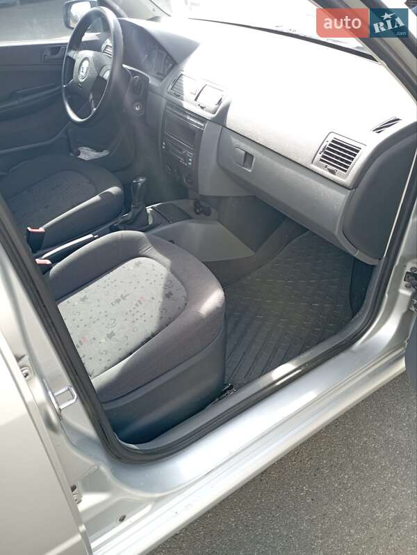 Универсал Skoda Fabia 2001 в Киеве