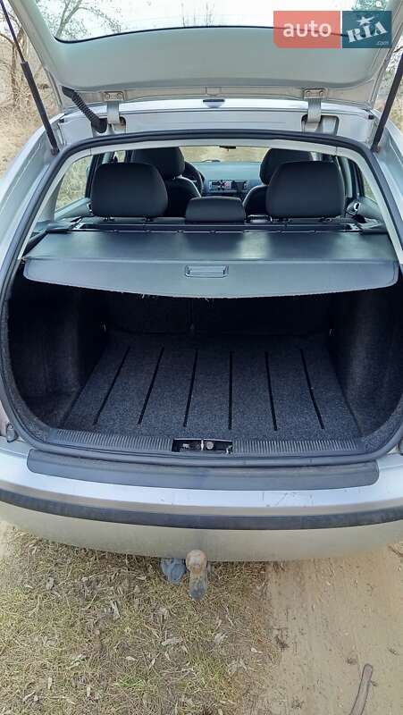 Универсал Skoda Fabia 2003 в Городке