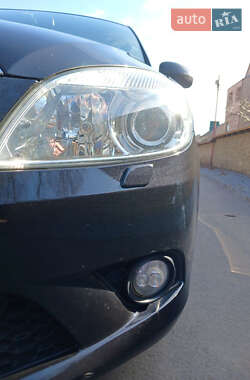 Хэтчбек Skoda Fabia 2010 в 