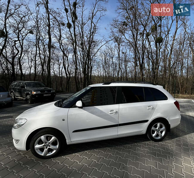 Универсал Skoda Fabia 2012 в Обухове