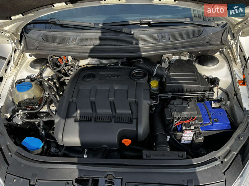 Универсал Skoda Fabia 2012 в Обухове