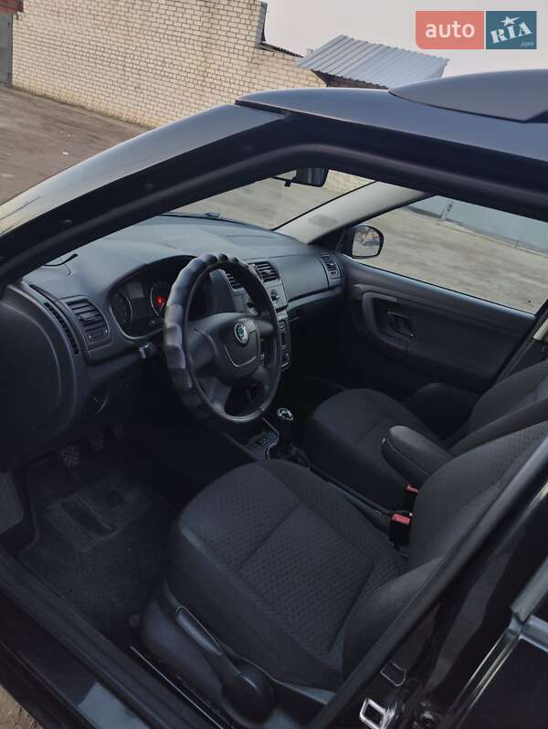 Универсал Skoda Fabia 2010 в Харькове