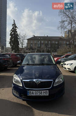 Хэтчбек Skoda Fabia 2011 в Киеве