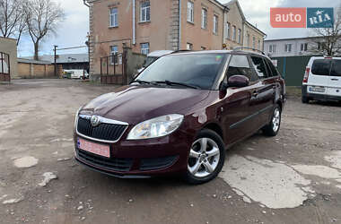 Універсал Skoda Fabia 2010 в Львові