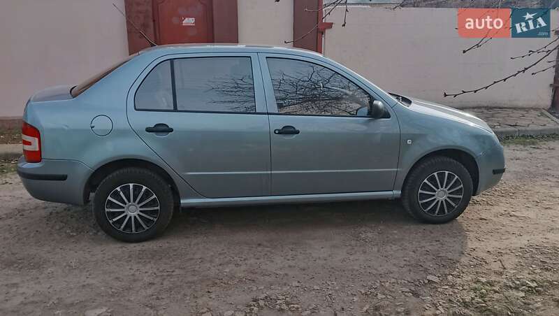 Седан Skoda Fabia 2004 в Херсоні