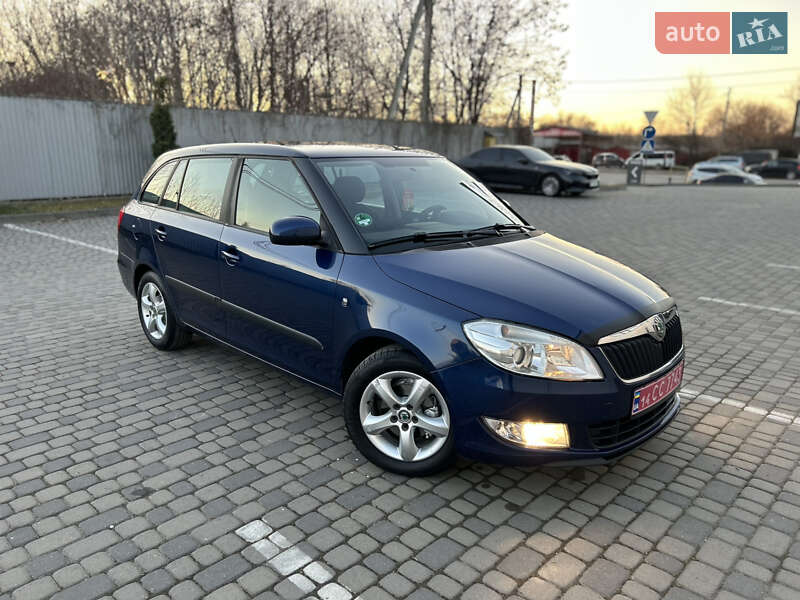 Універсал Skoda Fabia 2010 в Івано-Франківську