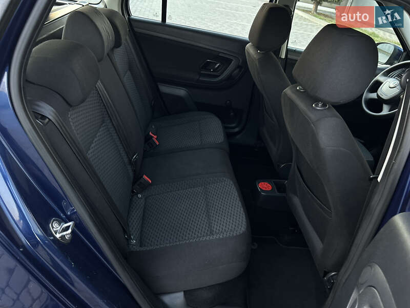 Універсал Skoda Fabia 2010 в Івано-Франківську