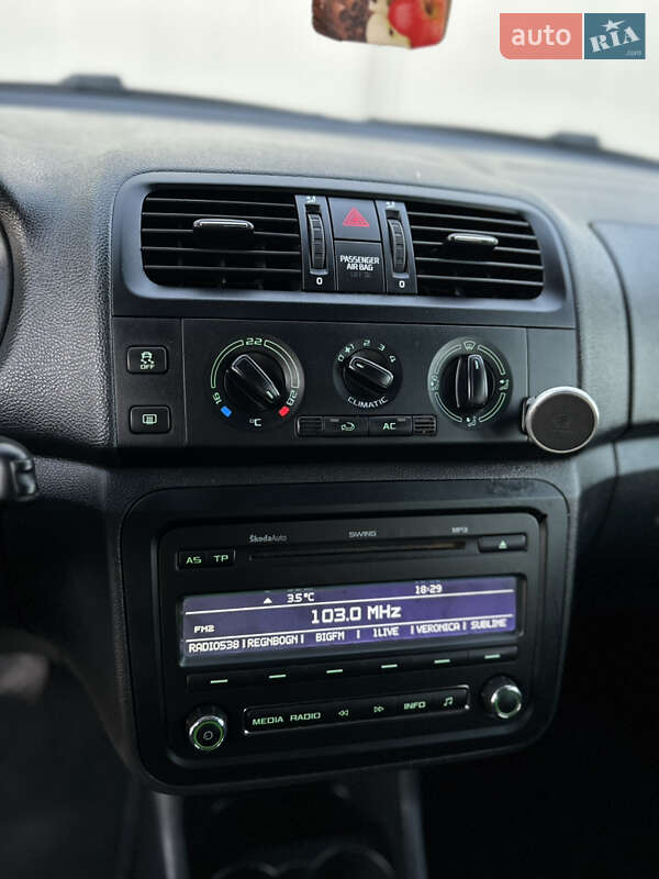 Універсал Skoda Fabia 2010 в Івано-Франківську