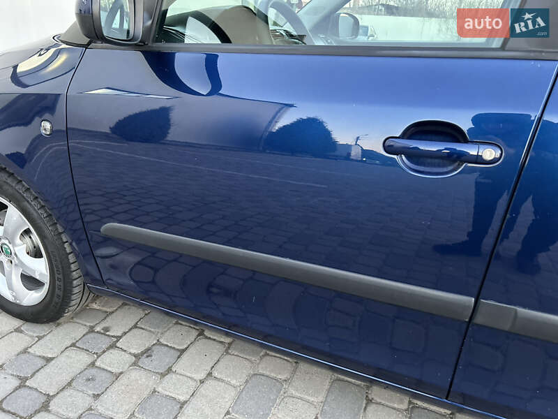 Універсал Skoda Fabia 2010 в Івано-Франківську