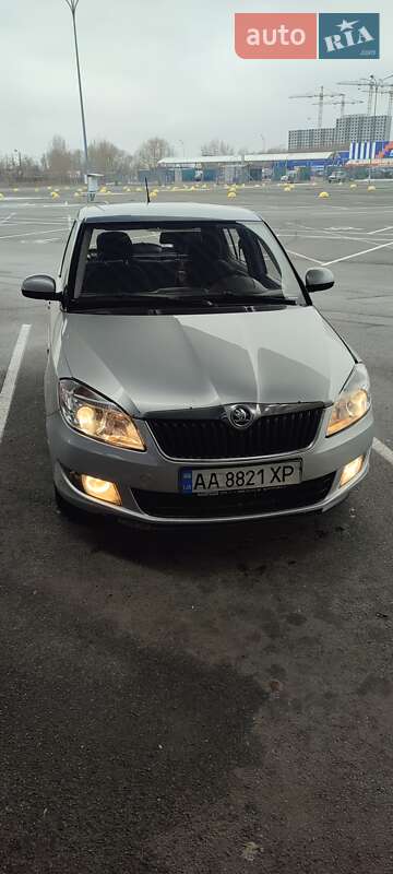 Хетчбек Skoda Fabia 2013 в Києві