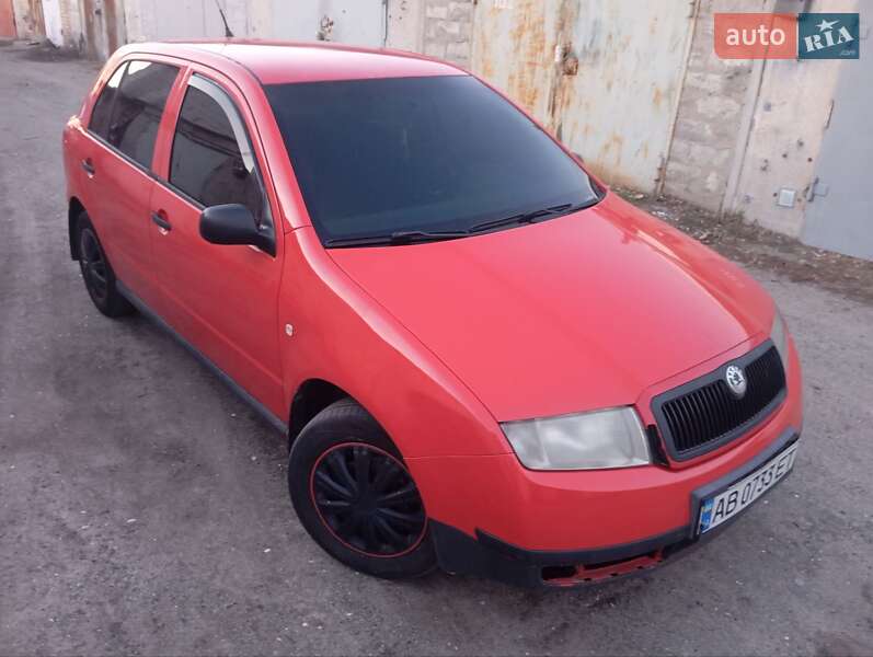 Хэтчбек Skoda Fabia 2002 в 