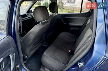 Хэтчбек Skoda Fabia 2009 в 