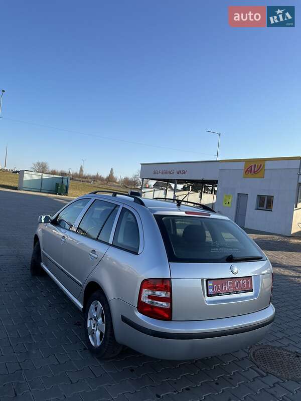 Універсал Skoda Fabia 2006 в Миколаєві