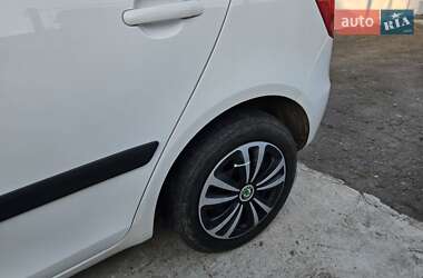 Хетчбек Skoda Fabia 2010 в Рівному