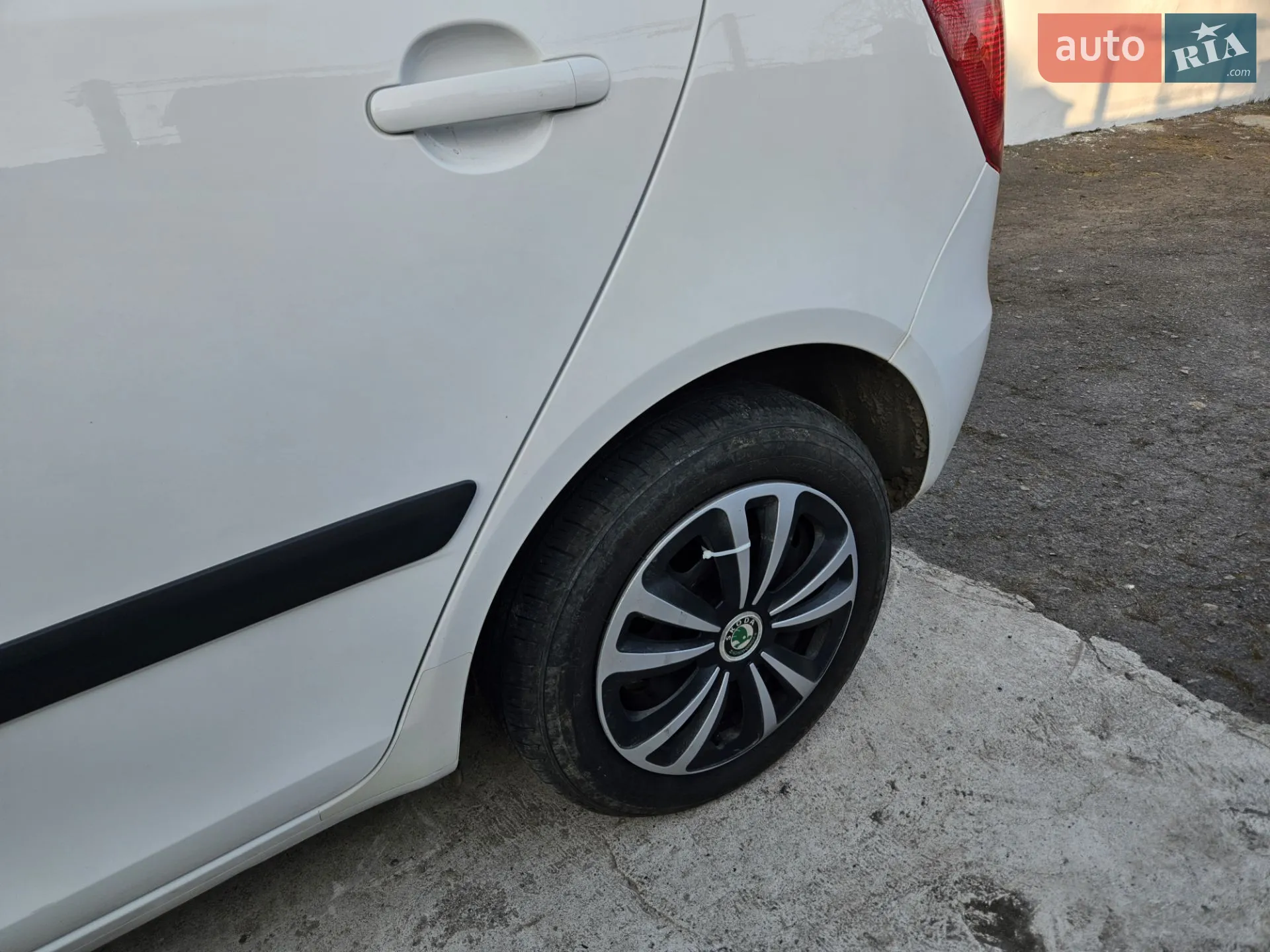 2010 Skoda Fabia - мініатюра 23