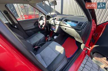 Хетчбек Skoda Fabia 2010 в 