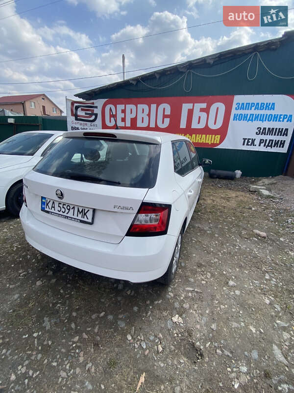 Хэтчбек Skoda Fabia 2016 в Киеве фото 3 Хэтчбек Skoda Fabia 2016 в Киеве