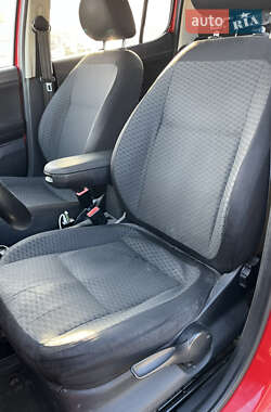Хэтчбек Skoda Fabia 2010 в 