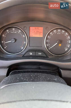 Хэтчбек Skoda Fabia 2010 в 