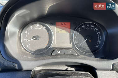 Хэтчбек Skoda Fabia 2010 в 