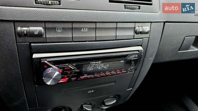 Хетчбек Skoda Fabia 2003 в Полтаві