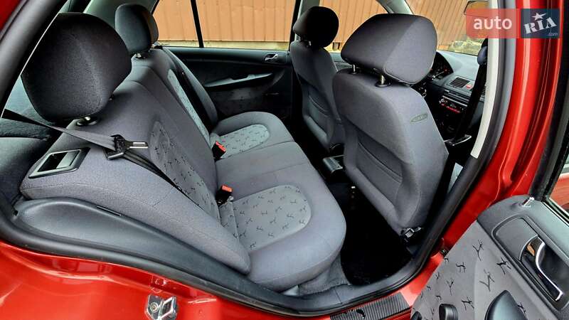 Хетчбек Skoda Fabia 2003 в Полтаві