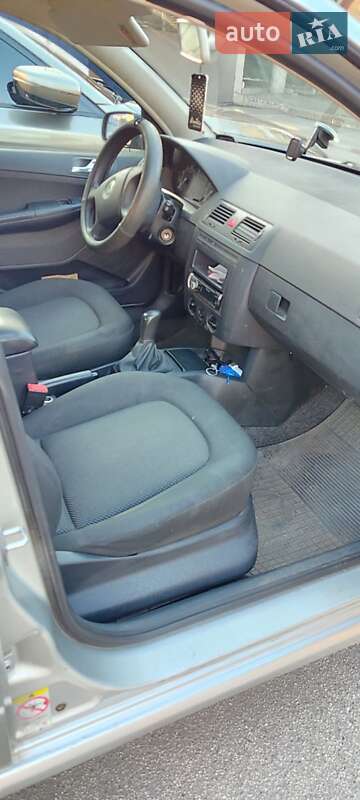 Универсал Skoda Fabia 2007 в Киеве фото 5 Универсал Skoda Fabia 2007 в Киеве