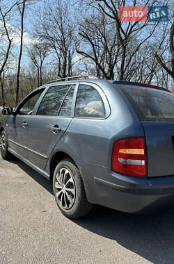 Универсал Skoda Fabia 2004 в 