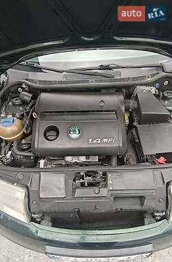 Хэтчбек Skoda Fabia 2001 в 