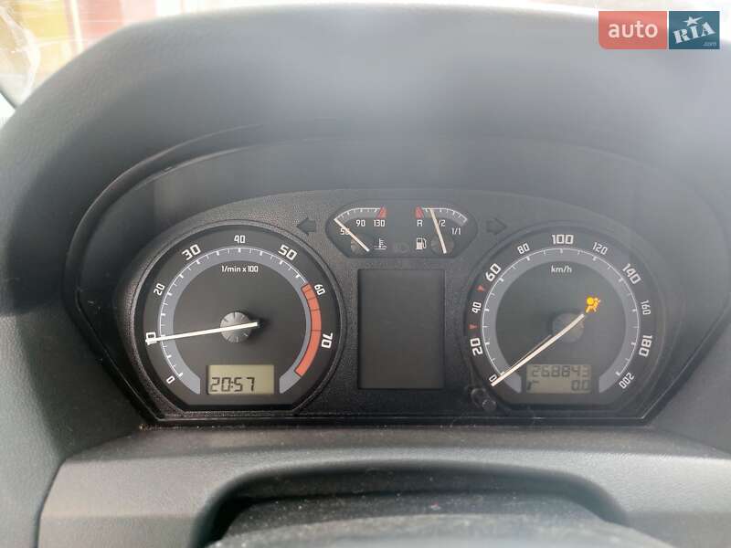 Хэтчбек Skoda Fabia 2007 в Львове фото 8 Хэтчбек Skoda Fabia 2007 в Львове