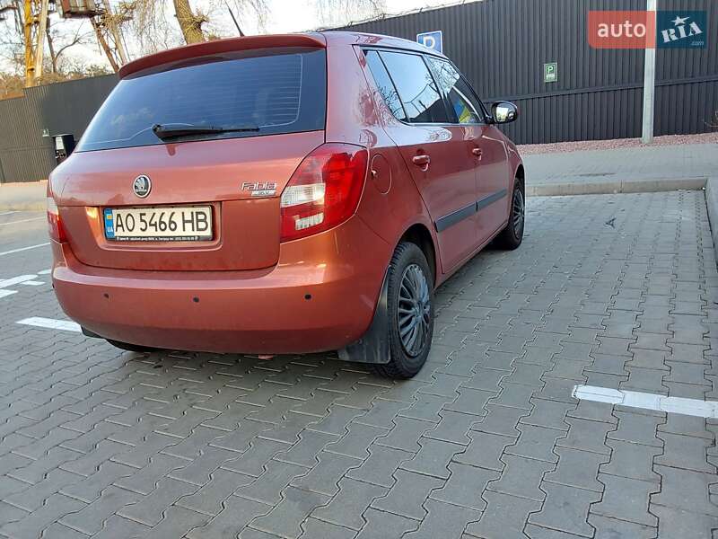 Хетчбек Skoda Fabia 2008 в Києві