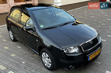 Хэтчбек Skoda Fabia 2006 в 