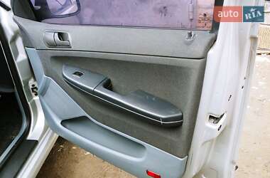 Седан Skoda Fabia 2003 в 