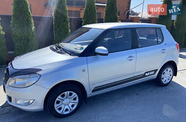 Хетчбек Skoda Fabia 2010 в 