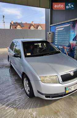 Хэтчбек Skoda Fabia 2002 в 