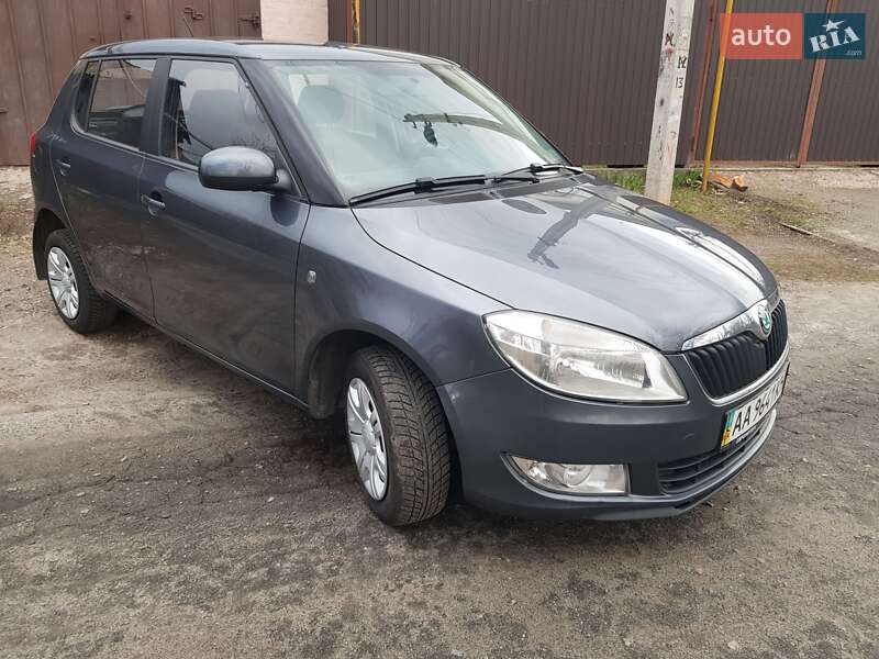 Хетчбек Skoda Fabia 2011 в Києві