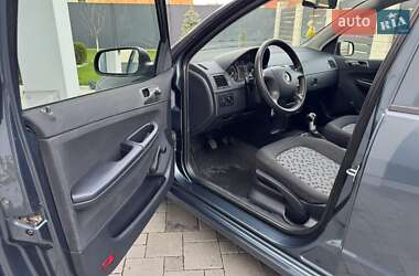 Хэтчбек Skoda Fabia 2005 в 