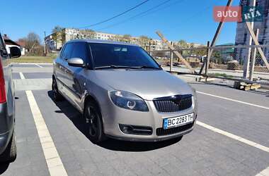 Хэтчбек Skoda Fabia 2007 в 