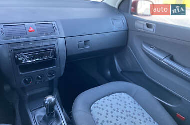Хэтчбек Skoda Fabia 2008 в 